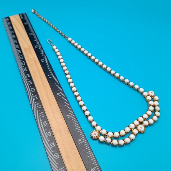 Vintage Milk Glass Beaded Choker Necklace, Gold Plated, 1960s, 15 1/2" - Picture 8 of 10